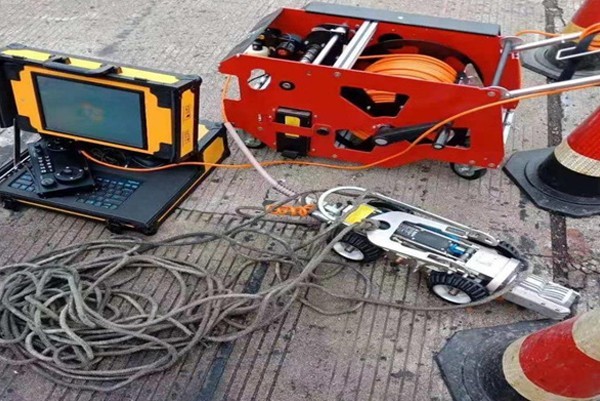 开鲁CCTV管道检测机器人